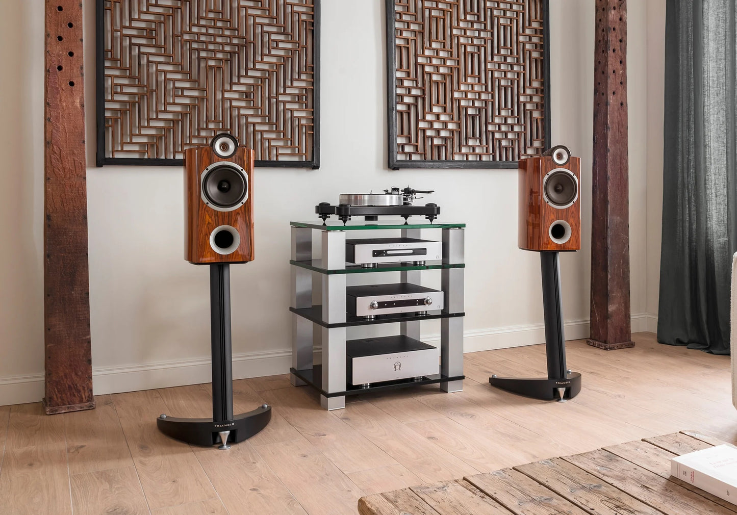 TRIANGLE Signature Theta Regal / Kompakt Lautsprecher
