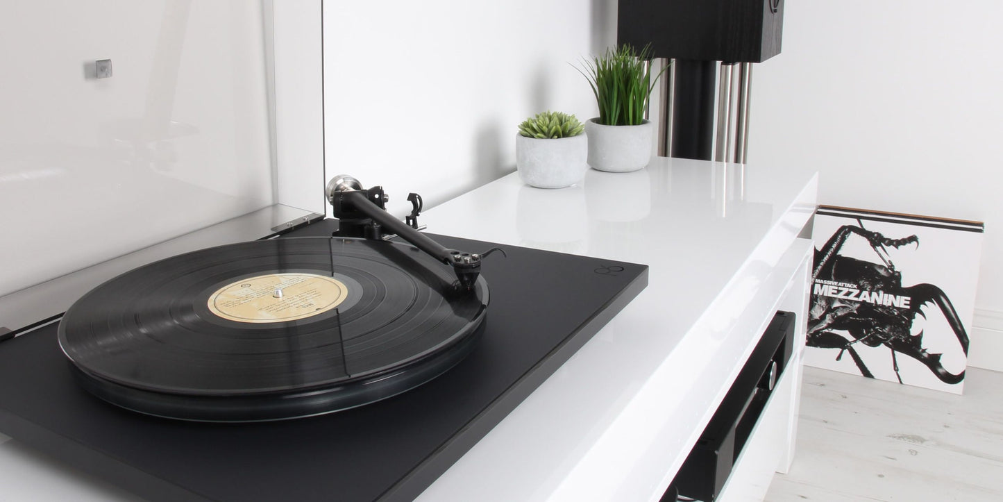REGA Planar 6 Laufwerk Plattenspieler RB330 Tonarm Custom Neo PSU